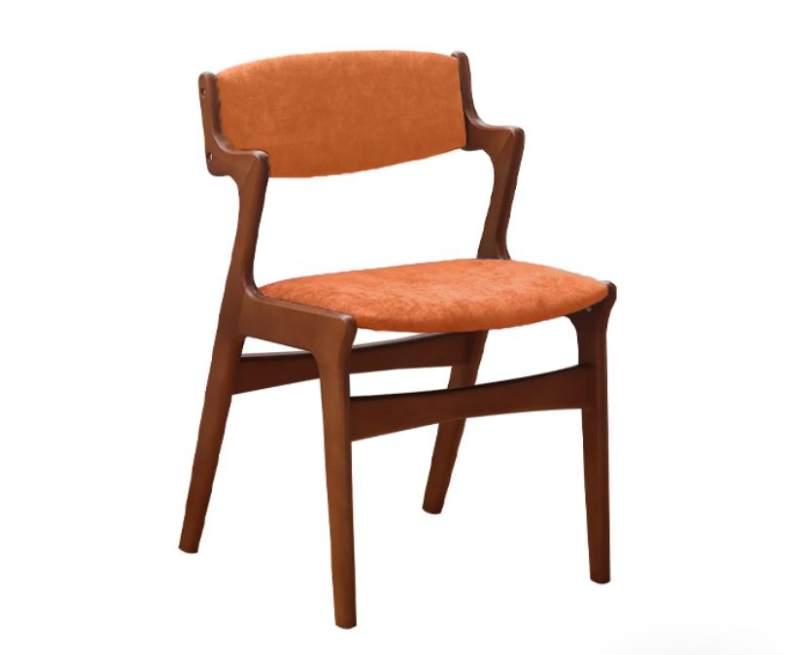 Golf Club's Grill Room Needs New Chairs