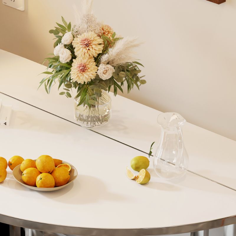 Minimalist Orbicular Folding Banquet Table with Casters and Anti-abrasion Faux Wood Top