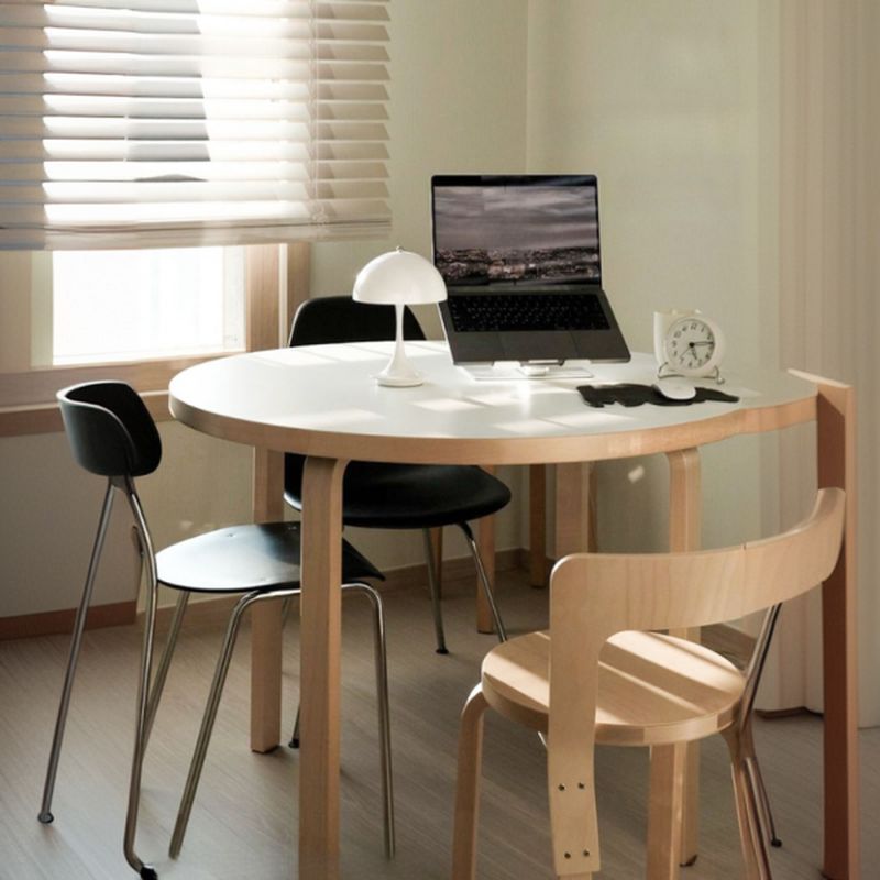 Stain Resistant Board Wood Dining Table with Natural Color Legs for 4-person Seat/Seating for 2