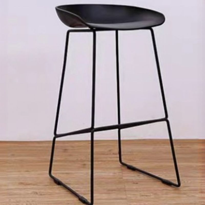 Casual Polymer Bar Stools in Midnight Black/Light Gray/White with Pail Seat and Leg Rest