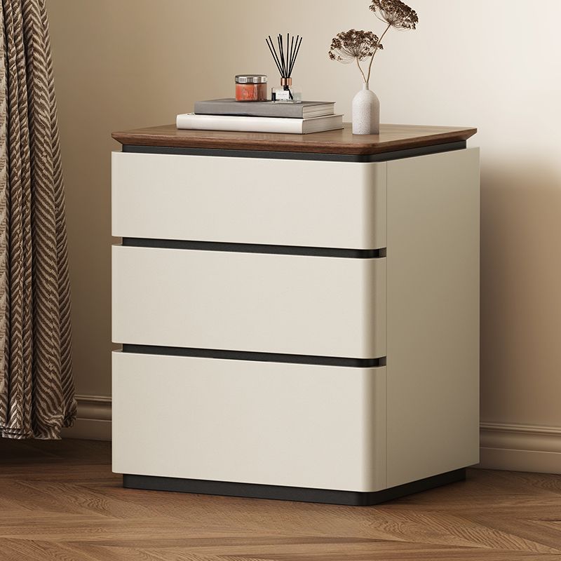 Casual Raw Wood Bachelor Chest/Semainier with 5/4/3 Drawers in Vertical Orientation