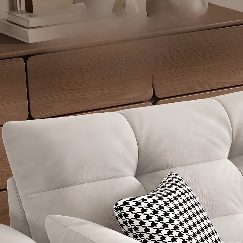 Standard Sofa in Luxurious Flannel with Light Gray Upholstery and 3 Pillows