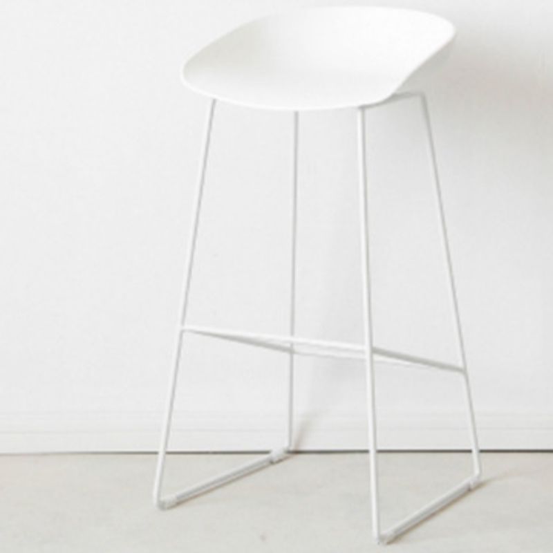 Casual Polymer Bar Stools in Midnight Black/Gray/White with Pail Seat and Leg Rest