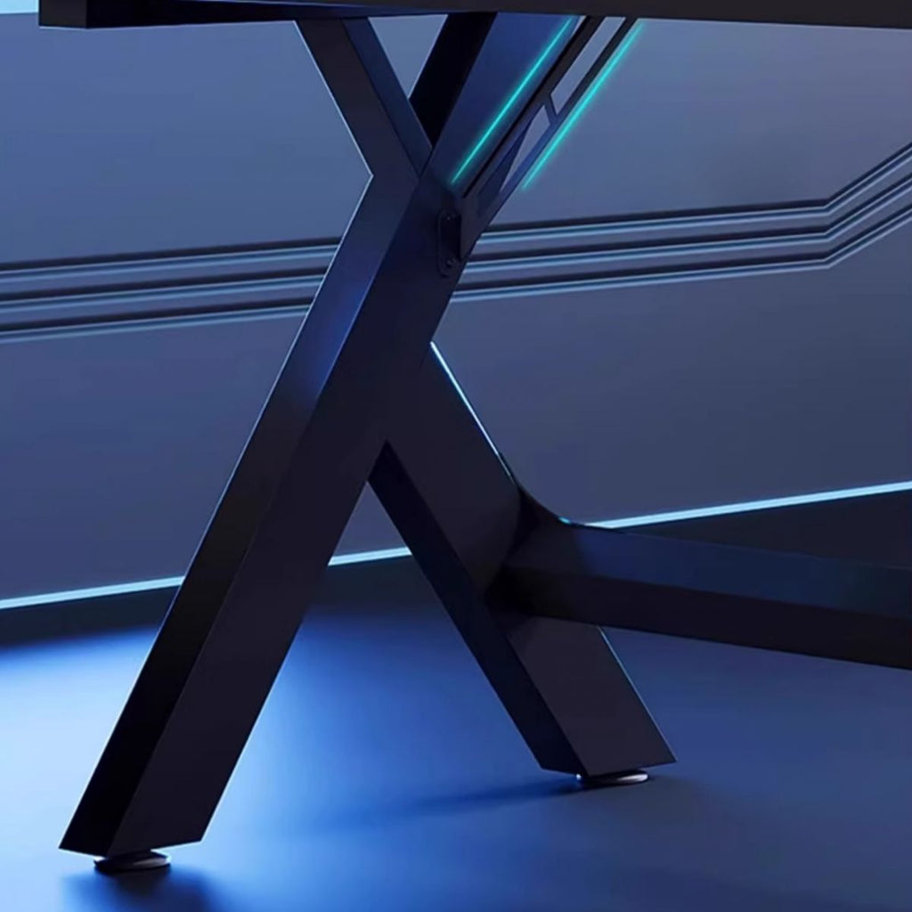 Minimalist Gaming Computer Desk with Distortion-resistant Trestle Base and Independent Structure, Featuring Wire Management and Engineered Wood Top