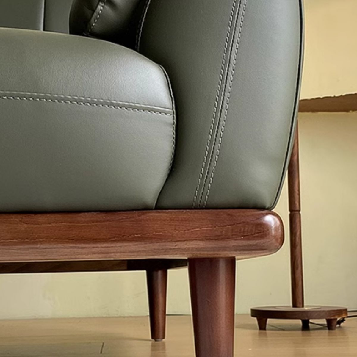 Tear Resistant Leather Standard Sofa/Loveseat/Single Sofa in Black/Emerald Green