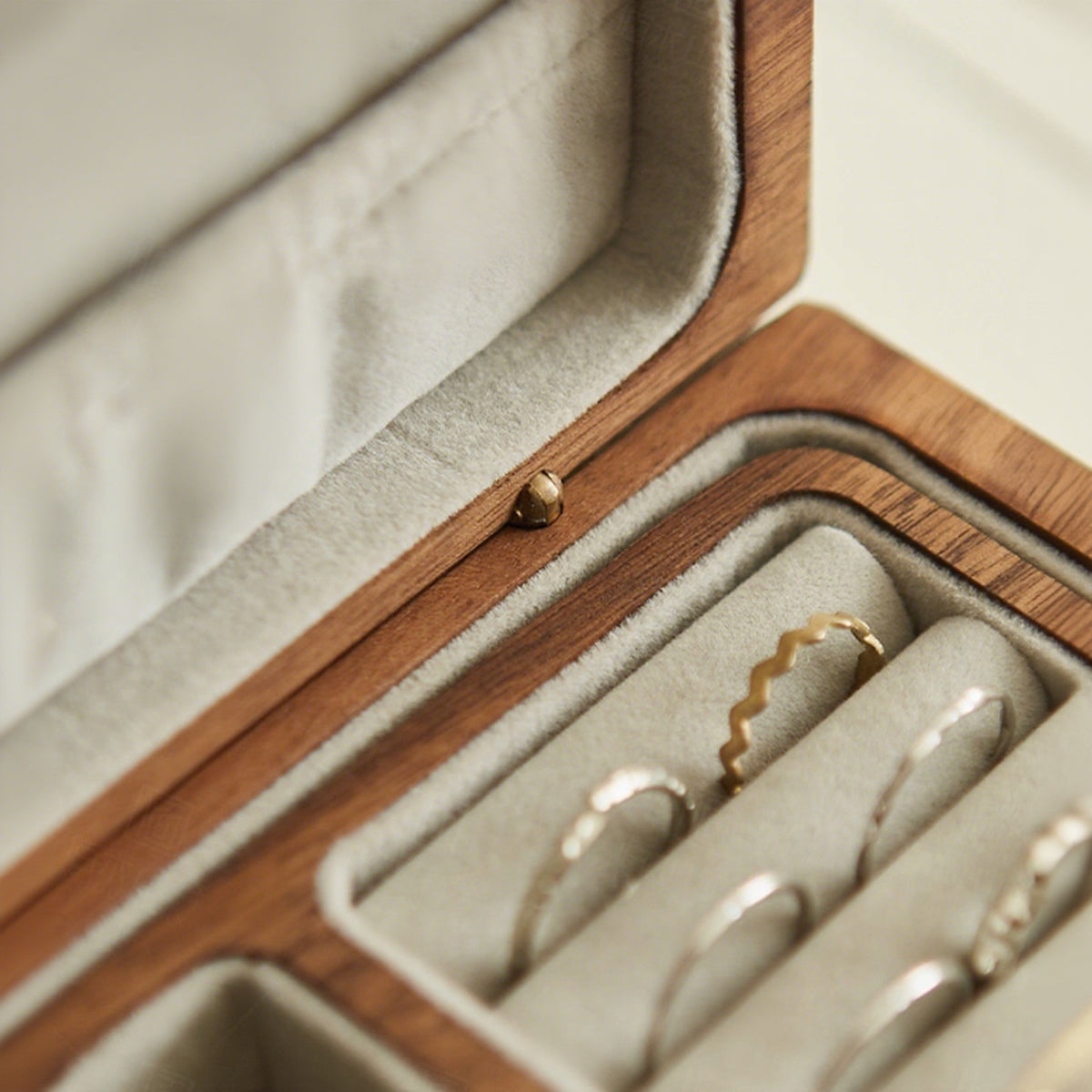 Helly Double-Layer Walnut Jewelry Box